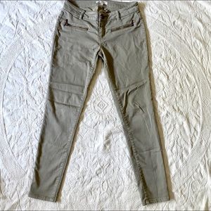 Like-New Light Olive Skinny Pants/Jeans